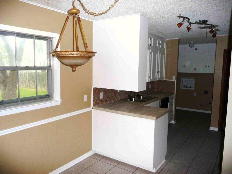 Oaklawn — photo 9